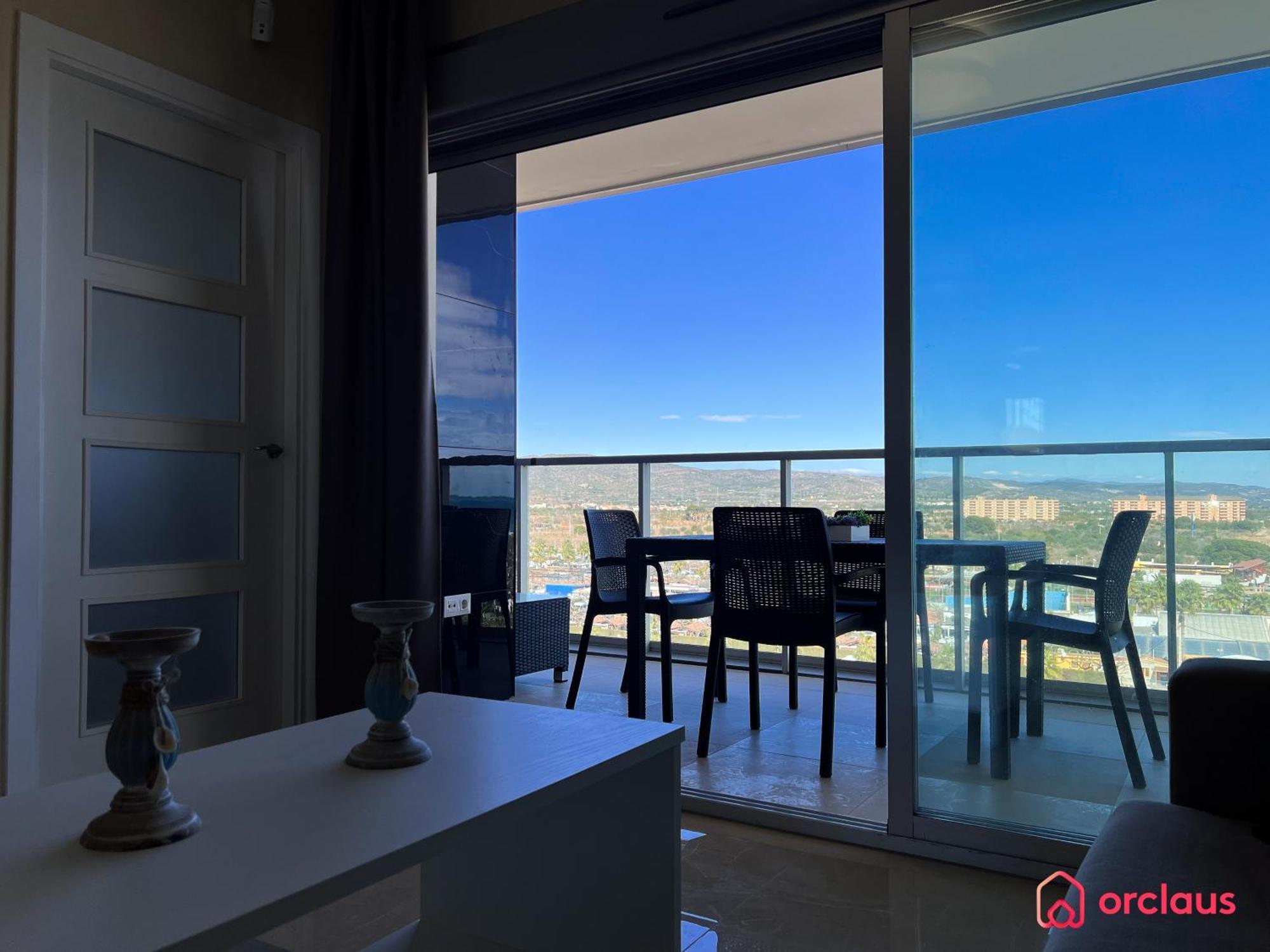 El Mirador Apartment *
